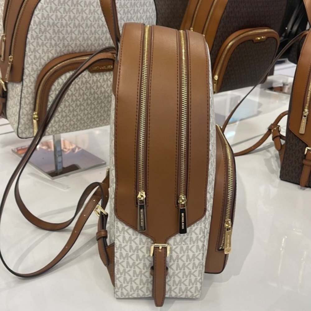 Michael Kors Jaycee Large Zip Pocket Backpack Vanilla - Picture 11 of 16